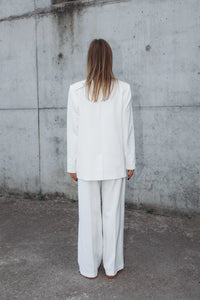 White oversized blazer